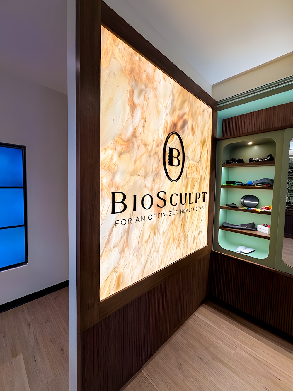 BelleSante_LightGuidePanel_LeftAngleShot_Carroll Consulting